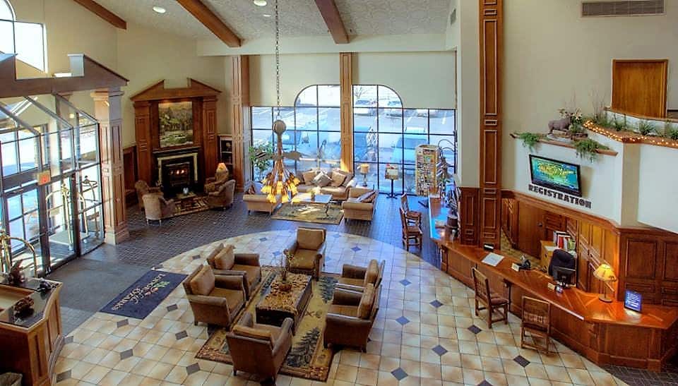 Lodge of the Ozarks Lobby - Branson MO