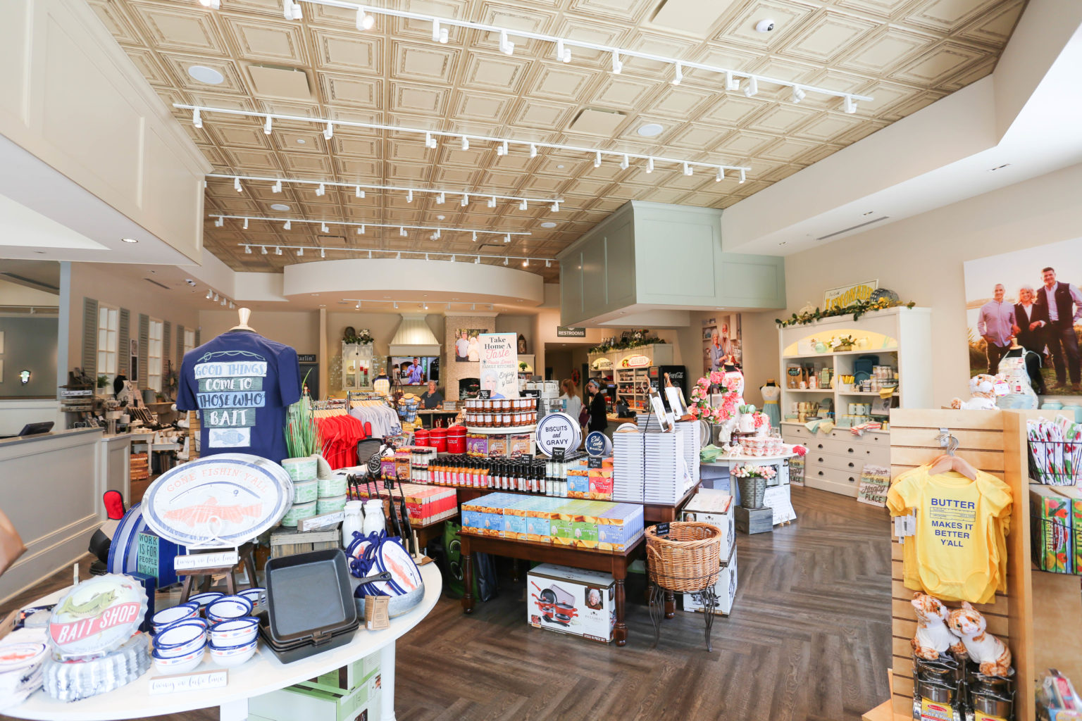 Branson Landing Showcase Paula Deen's Family Kitchen