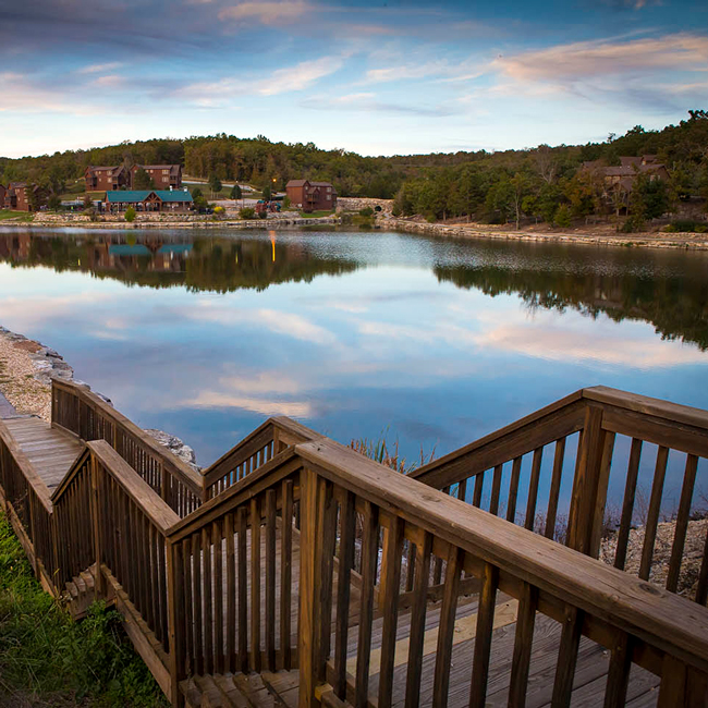 Cabins with Lake Access / Views