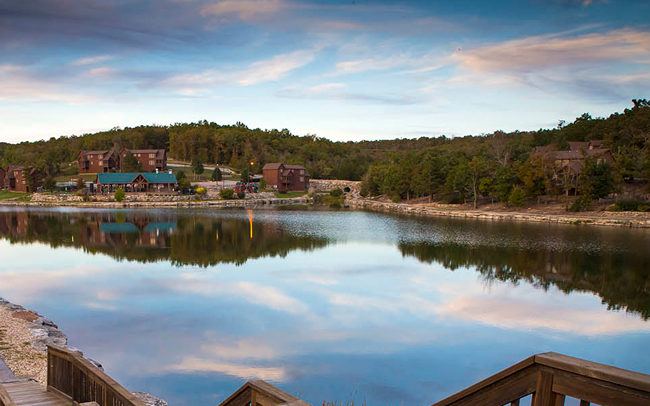 Cabins with Lake Access / Views