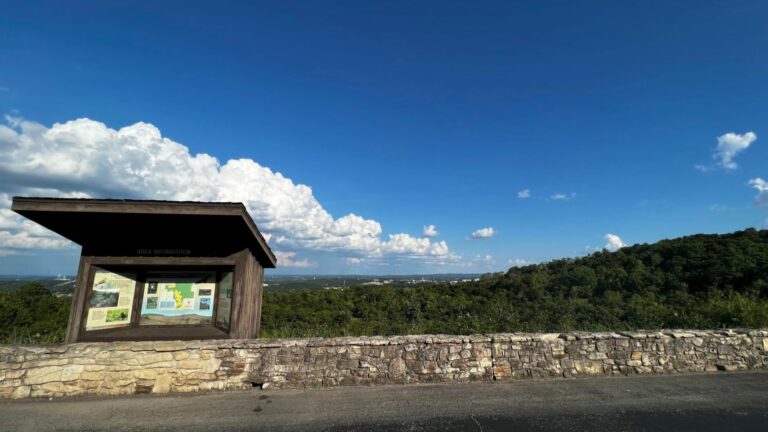 Ruth And Paul Henning Scenic Overlook