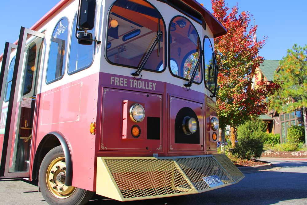 sparky_downtown_trolley_free_branson_mo_blog