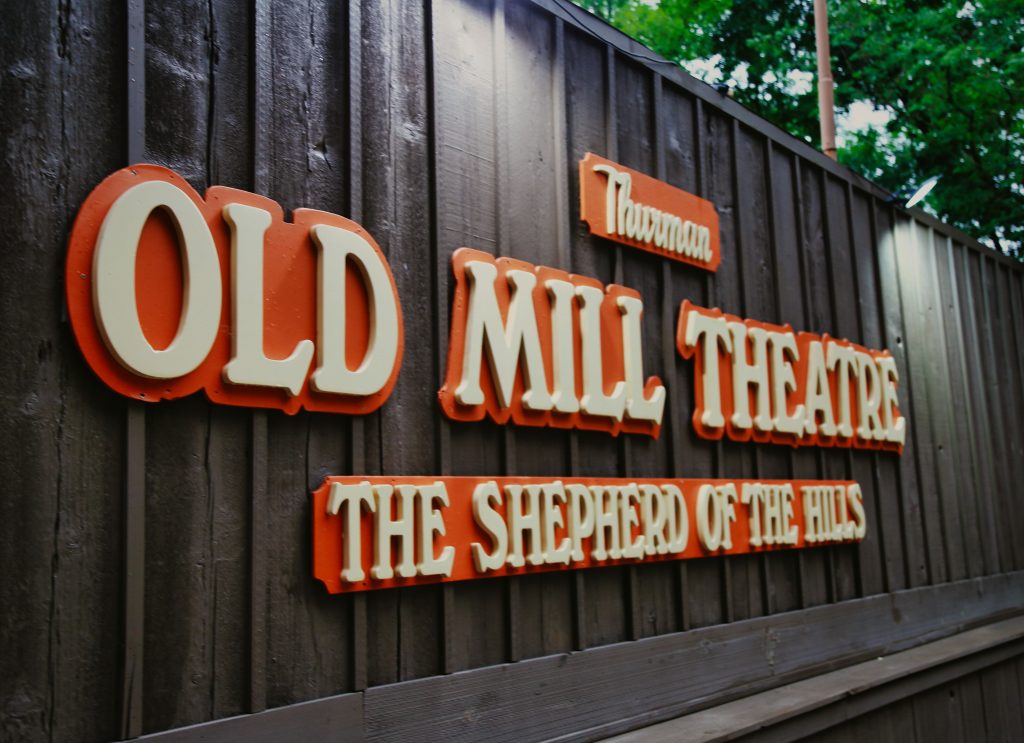 wild_west_murder_mystery_shepherd_of_the_hills_show_branson_mo