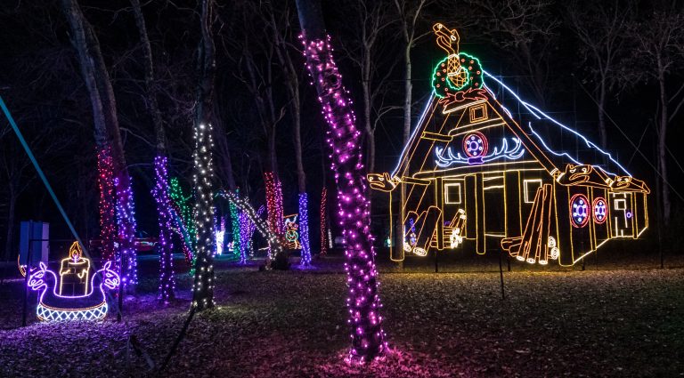 lights_of_joy_christmas_drive_thru_branson_mo